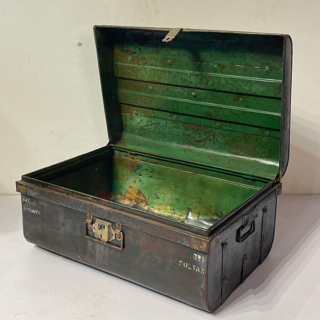 Vintage Iron box