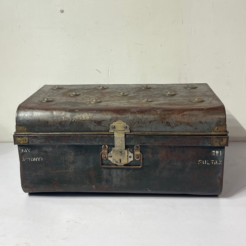 Vintage Iron box