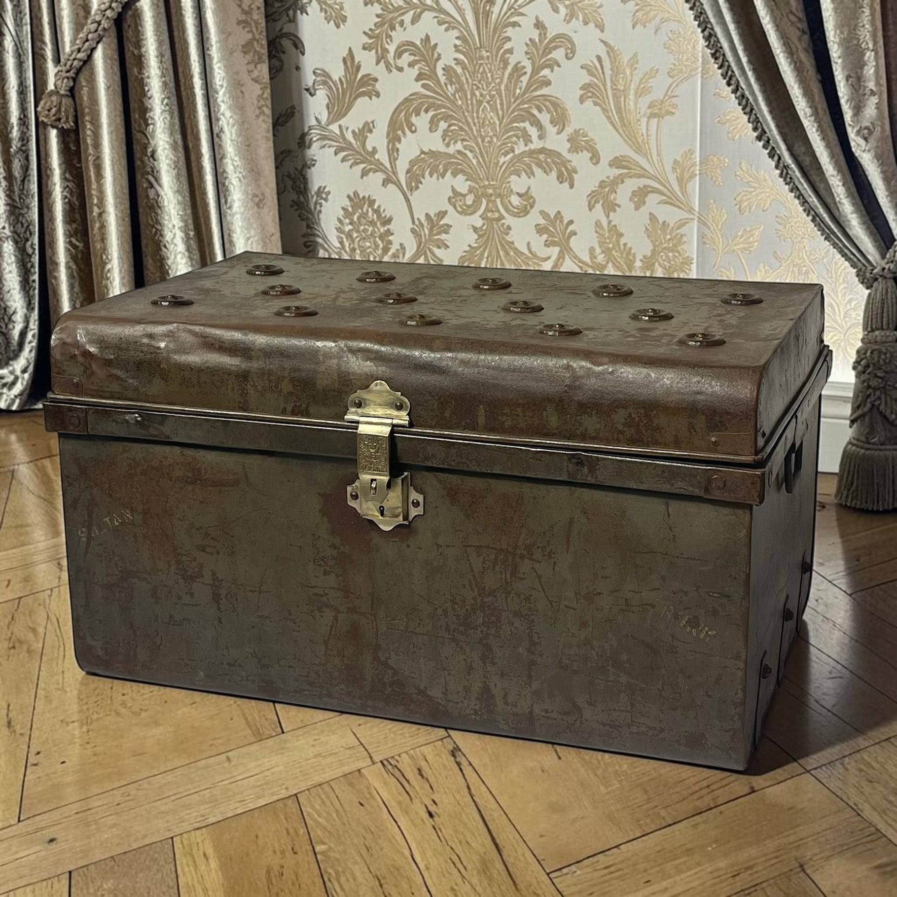 Vintage Iron box
