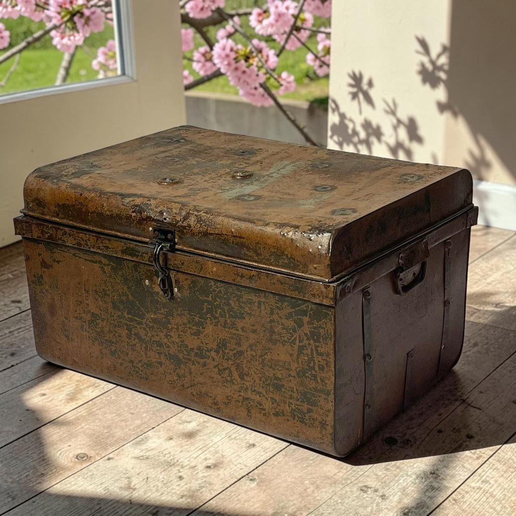 Vintage Iron box