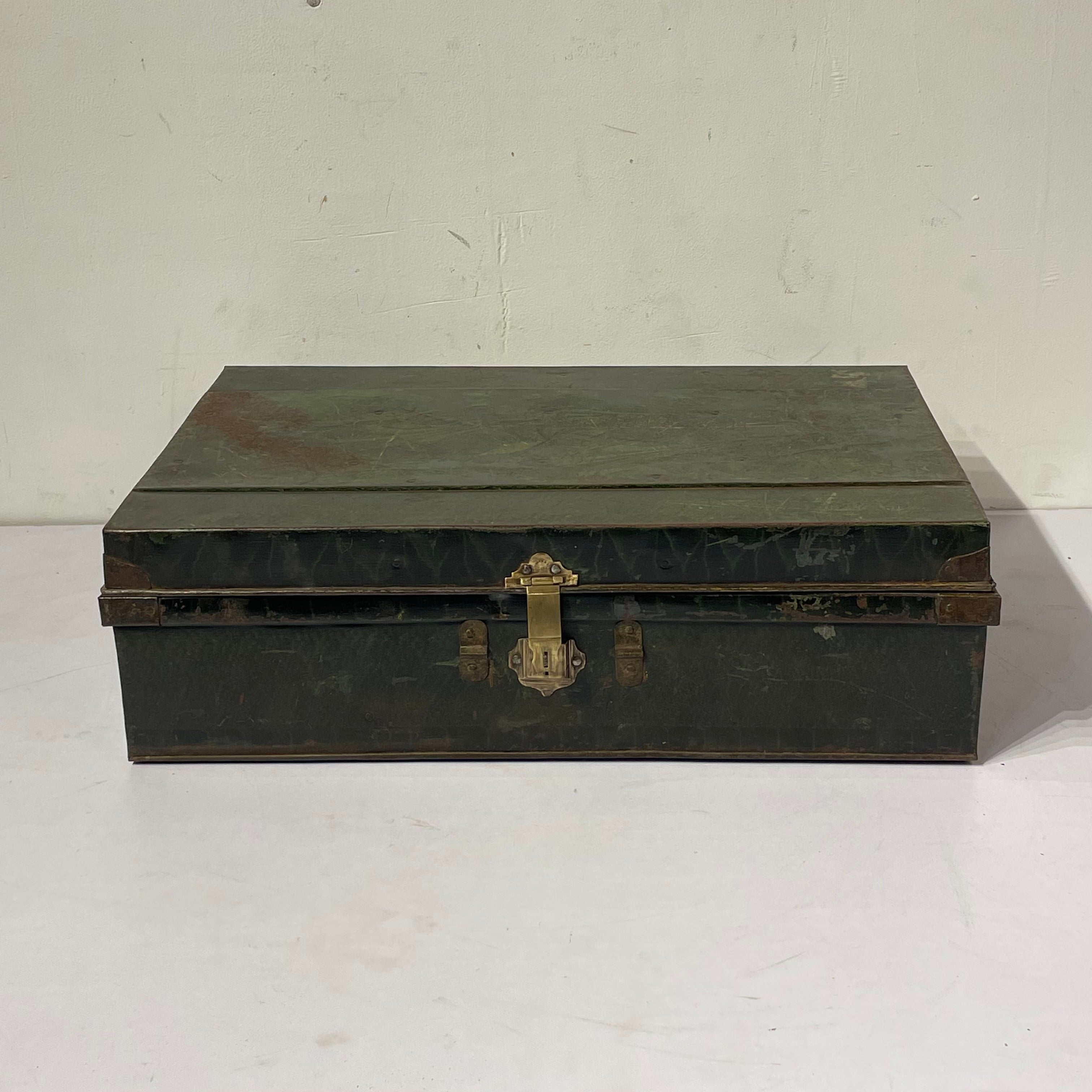 Vintage Iron box