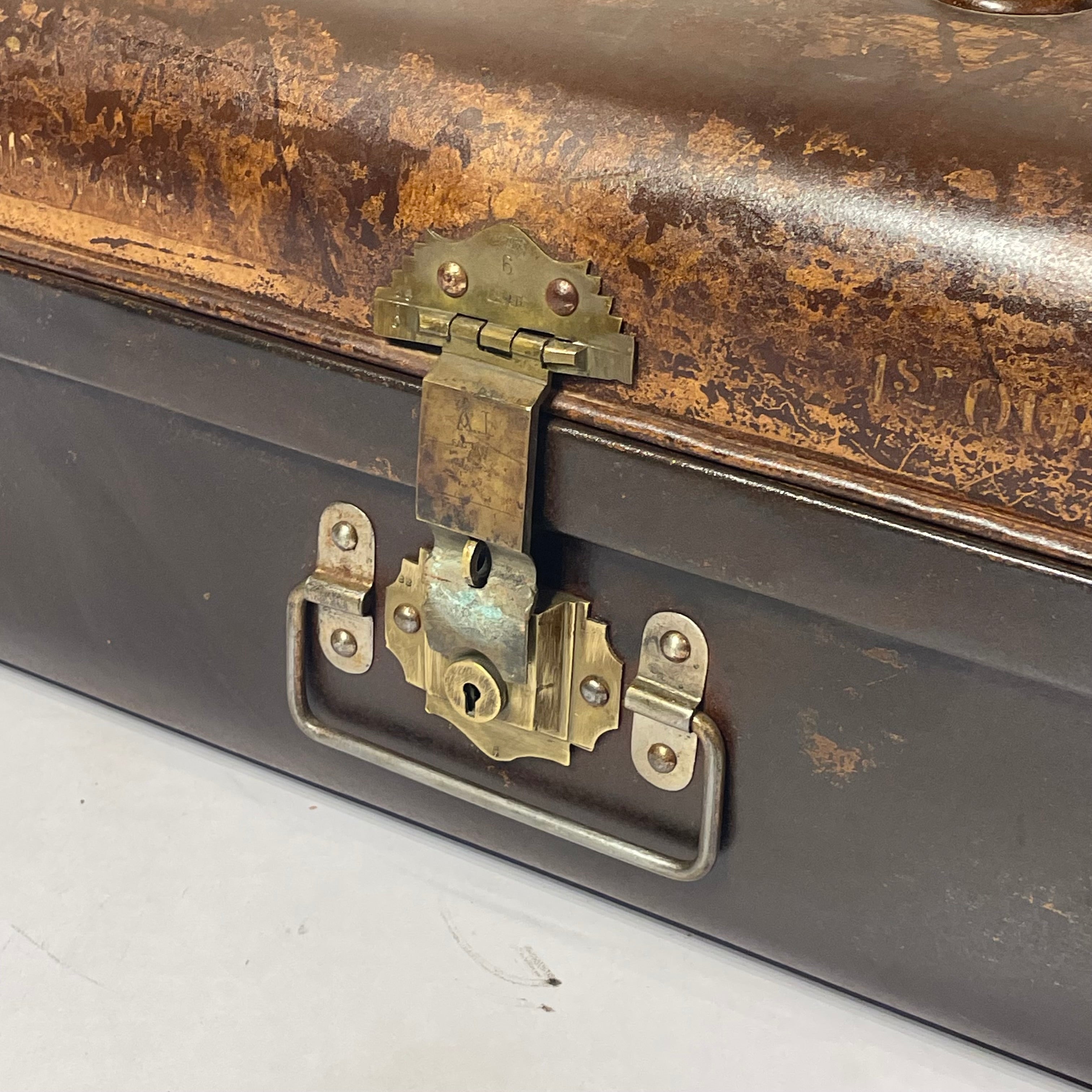 Vintage Iron box