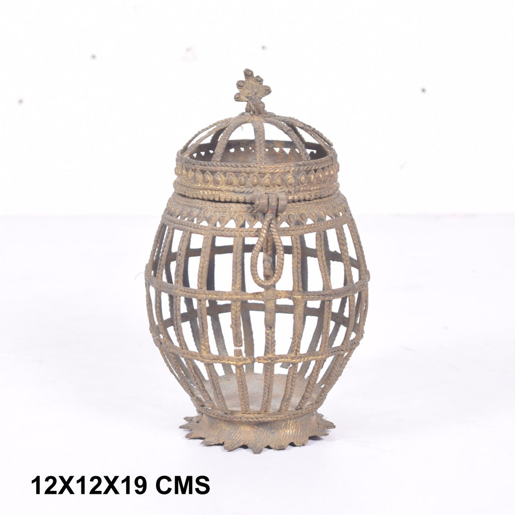 Royal Lattice Cage