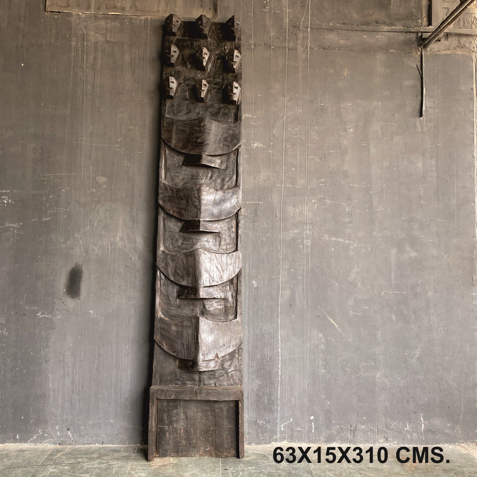 Wooden Naga Panel – handcrafted vintage Indian decor from Jodhpur, Rajasthan
