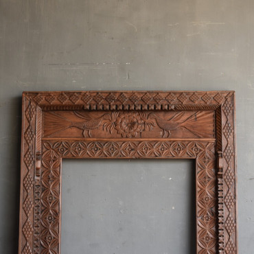 WOODEN MIRROR FRAME