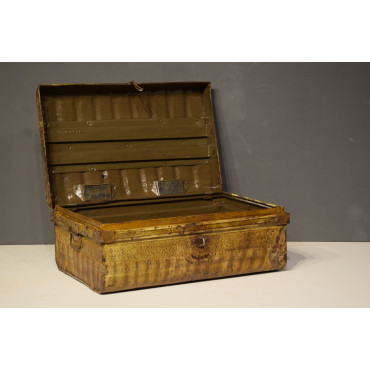 IRON TRUNK