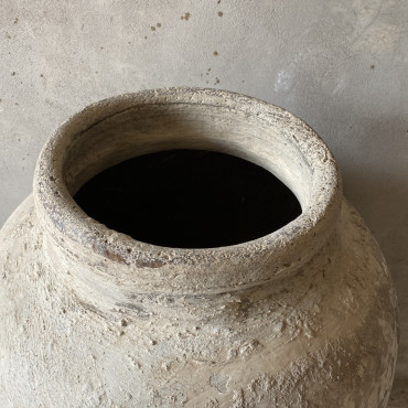 TERRACOTTA POT