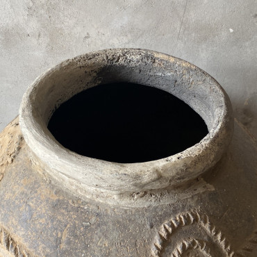 TERRACOTTA POT